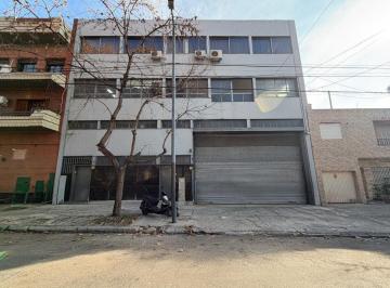 Depósito · 2553m² · Venta Planta Ind. 2550 m² Cub Acc Camiones - Flores
