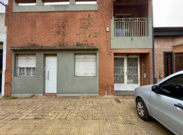 Casa de 3 ambientes, La Plata · Casa en Venta en PH, Jardin, Pileta, Cochera, La Plata