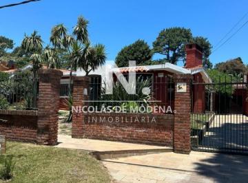 Foto1 · Oportunidad en Barrio Cantegril. Vendo Casa de 3 Dorm. y 3 Baños en Zona de Colegios, Facultades y