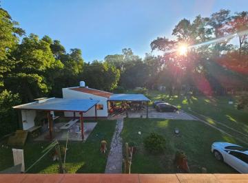 Quinta vacacional · 532m² · 5 Dormitorios · 8 Cocheras · Casa Finca en Venta en Moreno Pisina Parque