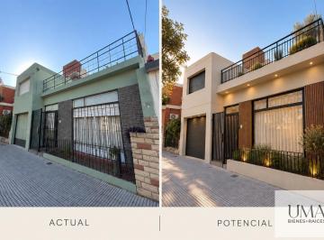 Casa · 155m² · 4 Ambientes · 1 Cochera · Venta Casa Lote Propio con Terraza, Cochera y Gran Potencial de Renovación en Villa Devoto