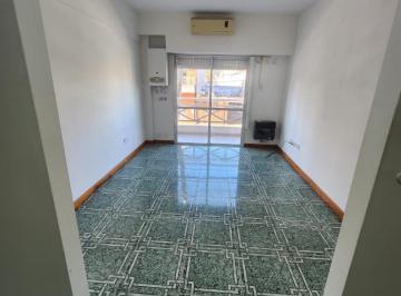 Departamento · 42m² · 2 Ambientes · Depto en Alquiler Brandsen 5698 1ero Piso Wilde