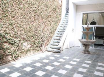 Casa de 5 ambientes, Flores · Excelente Casa de Dos Plantas con 5 Ambientes.