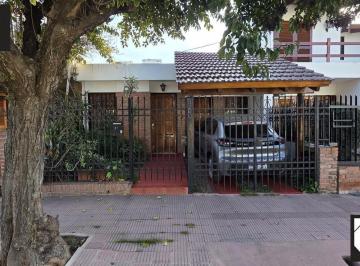 Casa · 119m² · 5 Ambientes · 1 Cochera · Casa en Parque Horizonte