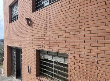 Casa · 371m² · 13 Ambientes · 1 Cochera · Casa en Saldan