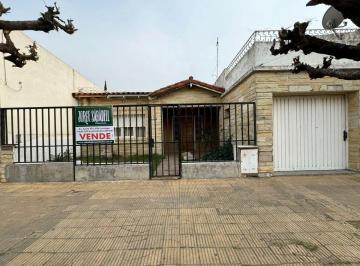 NFX-NFX-107_2 · Casa en Venta en Villa Luzuriaga