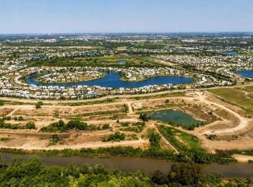Terreno · 530m² · Terreno Lote en Venta en Carpinchos, Nordelta, Tigre