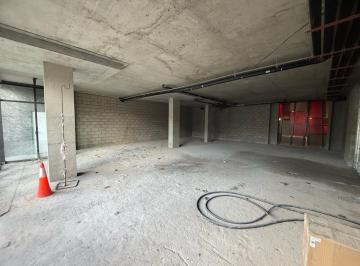 Local comercial · 180m² · Locales en Torre Residencial Qiub