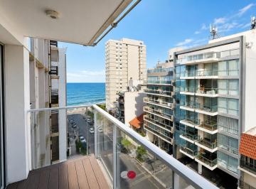 Departamento · 90m² · 3 Ambientes · 1 Cochera · Departamento en Playa Chica
