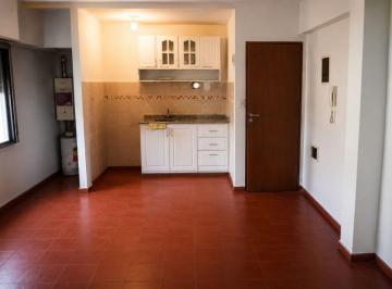 Departamento de 2 ambientes, Hurlingham · Departamento de 45 m² de 1 Dormitorio en Venta en Villa Tesei