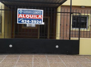 Casa de 3 ambientes, Córdoba · Exc. Prop. Casa 2 Dorm. S/jean Sonnet 621. Bº Altos Santa Ana. Patio y Cochera.