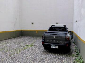 Garage · 8m² · 1 Cochera · Paraguay 3980 y Araoz - Cochera Descubierta Fija en Planta Baja - Entra Una Camioneta Grande