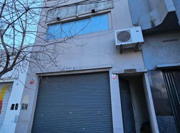 Local comercial de 4 ambientes, Pompeya · Local y Casa a La Venta Calle Av Sáenz en Pompeya - Caba.