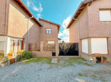 Departamento · 52m² · 3 Ambientes · 2 Cocheras · Departamento Tipo Duplex 2 Habitaciones con Patio y Estacionamiento