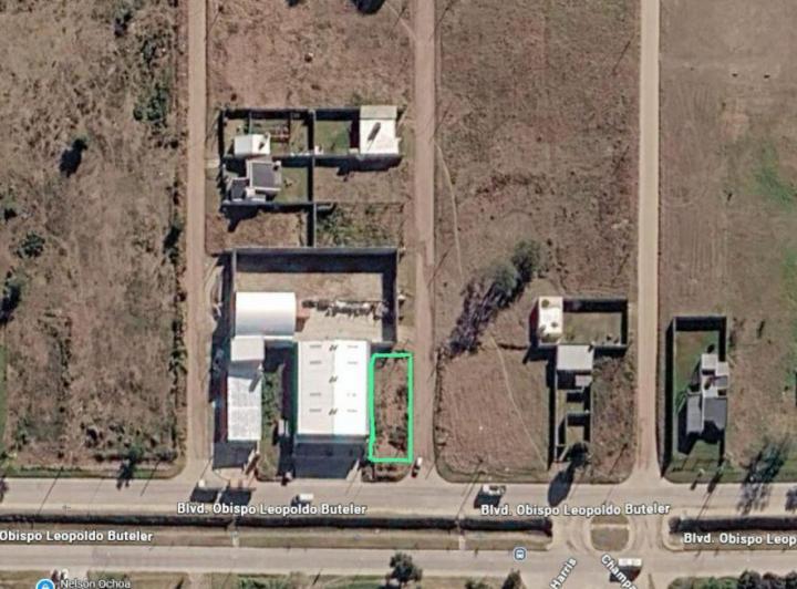 Terreno · 383m²