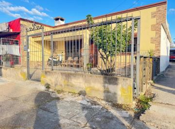 Foto1 · Se Vende Terreno Cuenta con 3 Casas Mas 1 Local Comercial y 3 Cocheras.