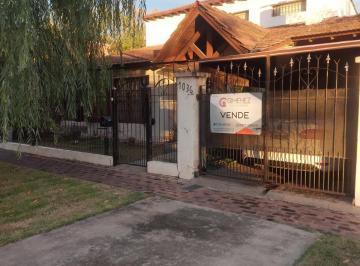 Casa · 144m² · 3 Ambientes · 1 Cochera · Casa en Lujan