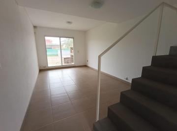 Casa · 65m² · 3 Ambientes · 1 Cochera · Dúplex en Tierra de Sueños 3