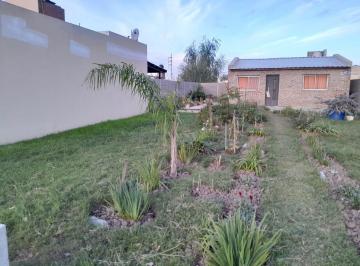 Casa · 63m² · 3 Ambientes · 1 Cochera · Casa de 2 Dorm.