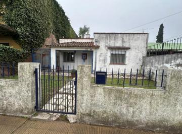 Casa · 80m² · 3 Ambientes · 1 Cochera · Casa en Venta en Bella Vista