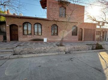 Casa · 202m² · 3 Dormitorios · 1 Cochera · Greenwood Inmobiliaria Vende Casa en Godoy Cruz