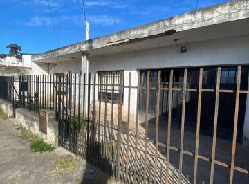Casa · 160m² · 9 Ambientes · 1 Cochera · Casa en Venta - Muller