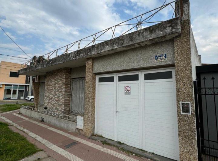 Casa · 105m² · 5 Ambientes · 1 Cochera