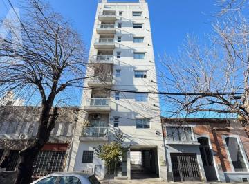 Departamento · 37m² · 2 Ambientes · 1 Cochera · 39 Nro. 712 Entre 9 y 10 (3º 6)