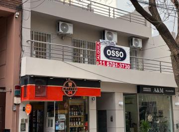 Oficina comercial de 5 ambientes, Palermo · Bvd Chenaut - 1°piso - Uso Prof. o Comercial - Entrada Indep. Impecable!