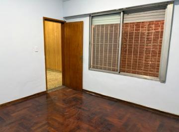 PH · 90m² · 3 Ambientes · Alquiler PH - Caseros