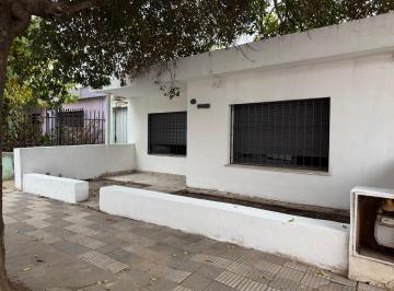 Casa de 4 ambientes, Córdoba · Inmobiliaria Alquila Casa en Barrio Zumaran Sin Cochera