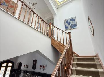 Casa de 9 ambientes, Mercedes · Oportunida Residencia de Gran Categoria 9amb,4drm,4bños, Pileta, Patio, Galería, Parrilla, Garaje 3autos