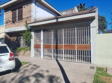 Casa de 6 ambientes, La Plata · Venta de Casa en Calle 27 Entre 78 y 79