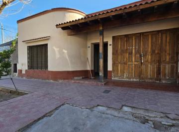 Casa de 5 ambientes, Pedro Molina · Casa en Venta - 3 Dorm, 2 Baños y Cochera Ubicada en Las Heras