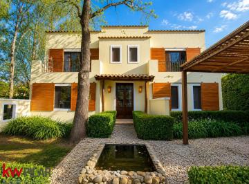 Casa · 194m² · 5 Ambientes · 2 Cocheras · Apto Credito, Excelente Propiedad en Venta en Altos del Barranco, Pilar, Zona Norte