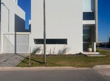 Casa de 5 ambientes, Córdoba · Hermoso Duplex Dos Dorm. Barrio Rincones de Manantiales