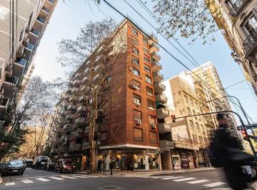 Departamento · 72m² · 3 Ambientes · Hermoso y Amplio 3amb con Balcón, Excelente Luz y Ubicación