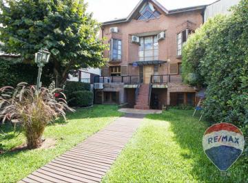 Casa · 420m² · 8 Ambientes · 2 Cocheras · Venta Casa Olivos 8 Amb Jardin Pileta Quincho Play