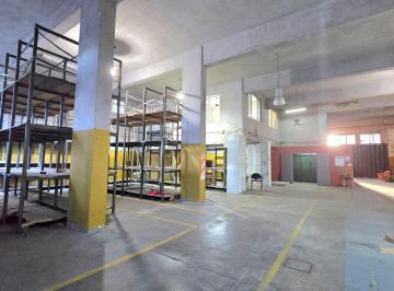 Depósito · 1536m² · Oportunidad Única: Edificio Industrial | Listo Para Usar