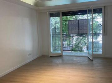 Departamento de 3 ambientes, Flores · 3 Ambientes Al Frente con Balcon "Totalmente Reciclado"