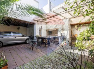 Casa · 177m² · 5 Ambientes · 1 Cochera · Casa en Venta 2 o 3 Dorm. Pocitos con Garage