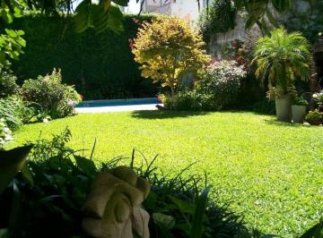 Casa · 250m² · 6 Ambientes · 1 Cochera · Casa en Belgrano