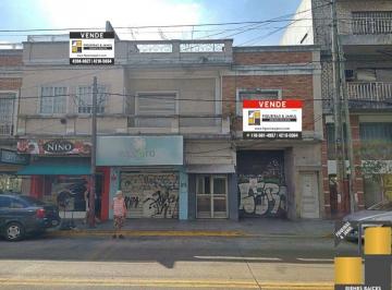 Departamento de 4 ambientes, Lanús · Excelente Departamento Sobre Av J. D. Peron!