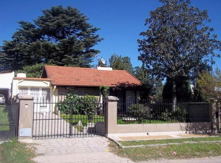Casa · 120m² · 6 Ambientes · 1 Cochera