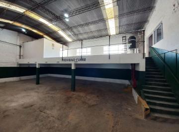 Bodega-Galpón · 893m² · Alquiler/venta - C/opcion Compra Fcio. Varela - Bosques