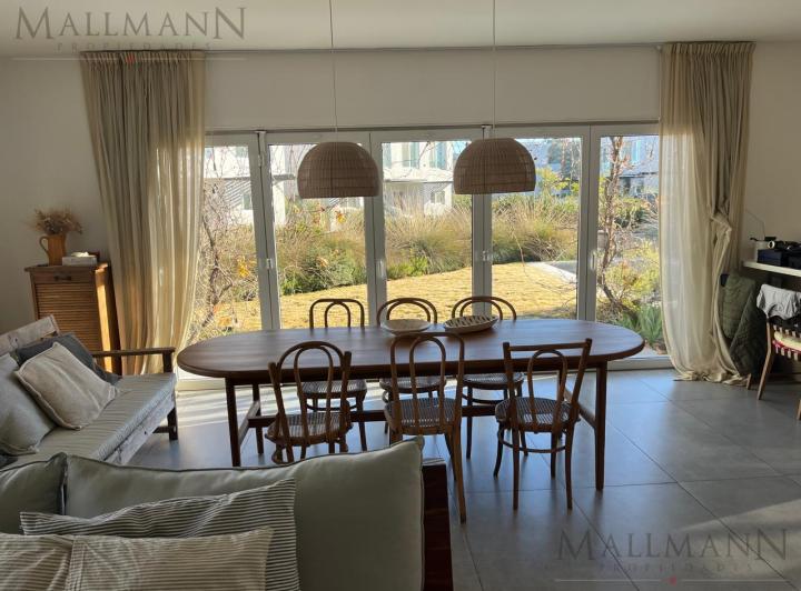 Departamento · 128m² · 4 Ambientes · 2 Cocheras