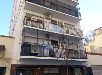 Departamento de 3 ambientes, Flores · Venta Departamento 3 Amb Flores C/fte Luminoso con Balcon Corrido - Cocina con Lavadero Incorporado