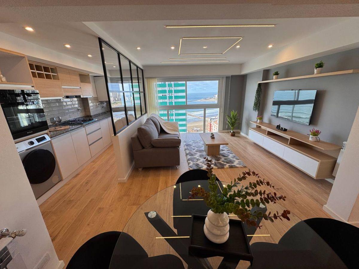 Depto 3 amb, 68m² reciclado con vista al mar — Centro