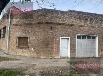Depósito · 227m² · 4 Ambientes · Muy Buen Galpon / Déposito en Venta y Alquiler de 227 m² en San Isidro