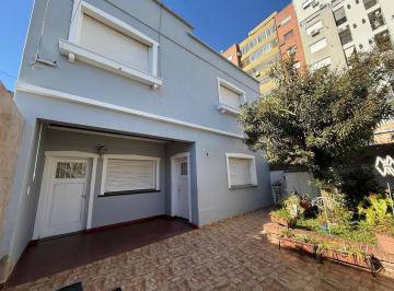 Casa · 104m² · 5 Ambientes · Venta de Casa Interna en Vélez Sarsfield 3500